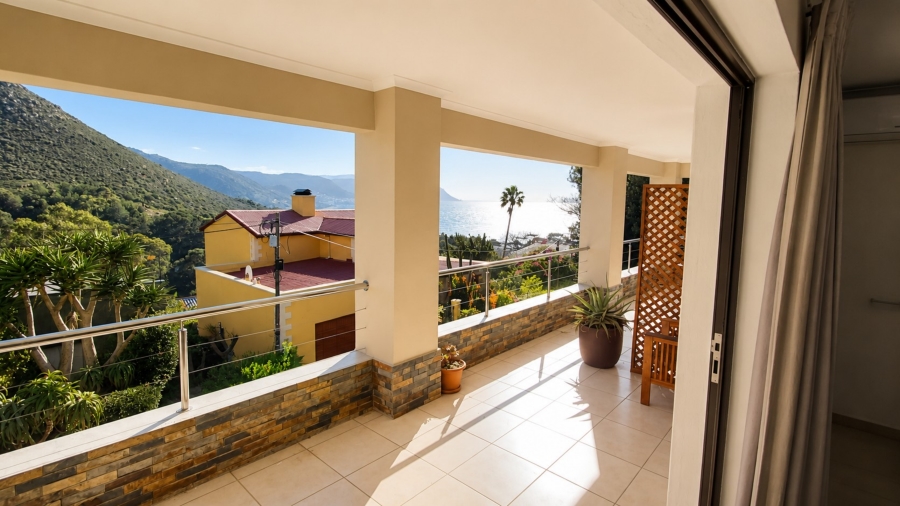 4 Bedroom Property for Sale in Admirals Kloof Western Cape